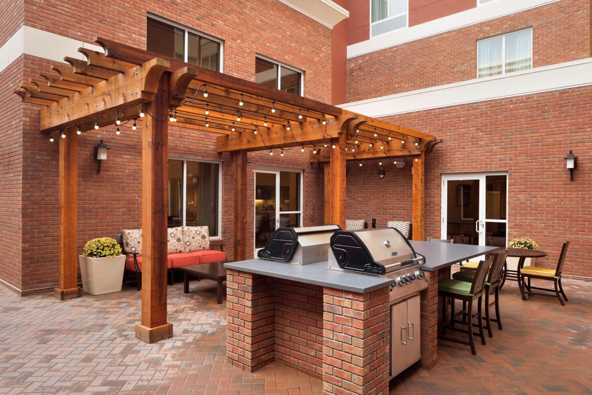 Homewood Suites By Hilton Kalamazoo-Portage Exterior foto